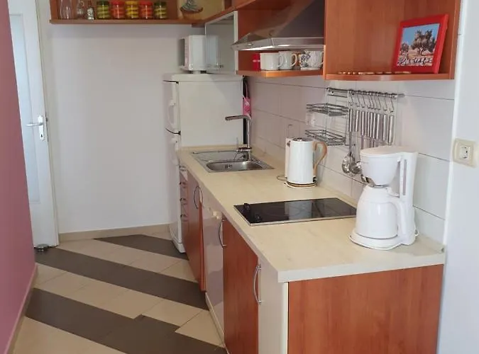 Lavanda Samarin Апартаменты Замбратия